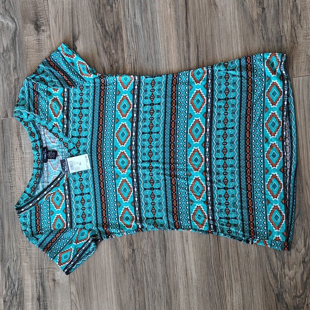 NWT Aztec print v-neck t-shirt